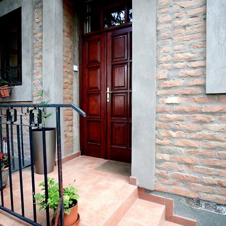 Studio Hram 2 Belgrad Exteriör bild