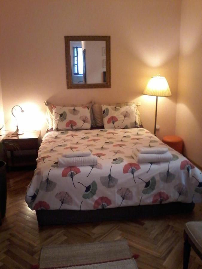 Studio Hram 2 Belgrad Exteriör bild
