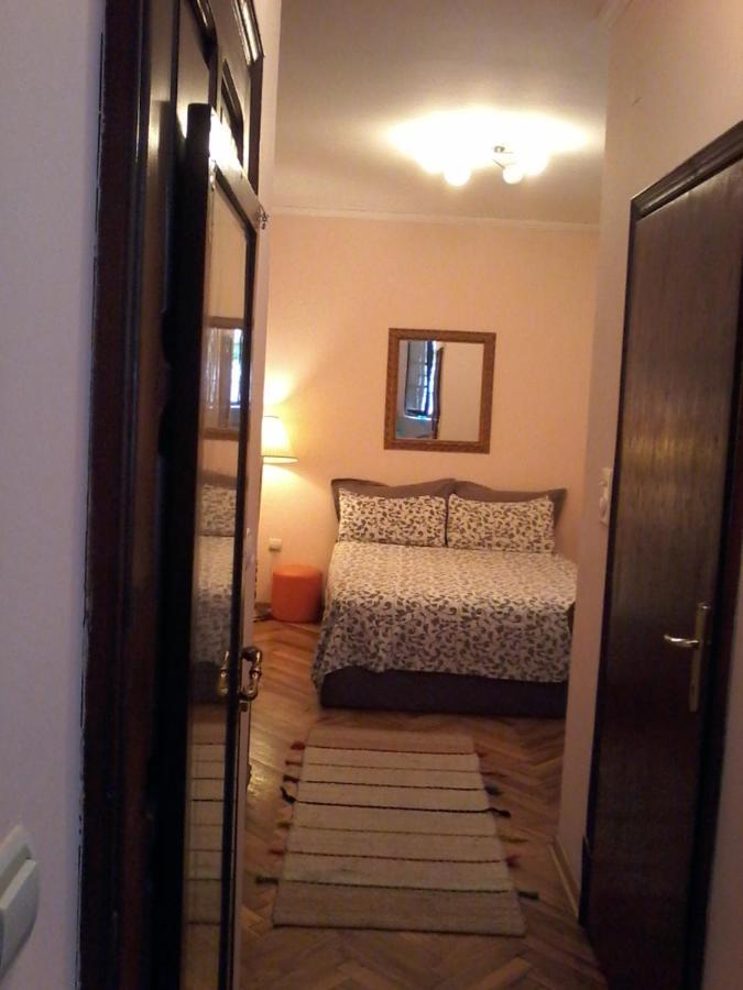 Studio Hram 2 Belgrad Exteriör bild