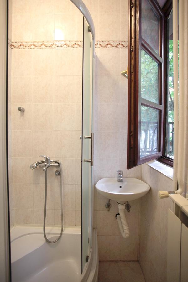 Studio Hram 2 Belgrad Exteriör bild